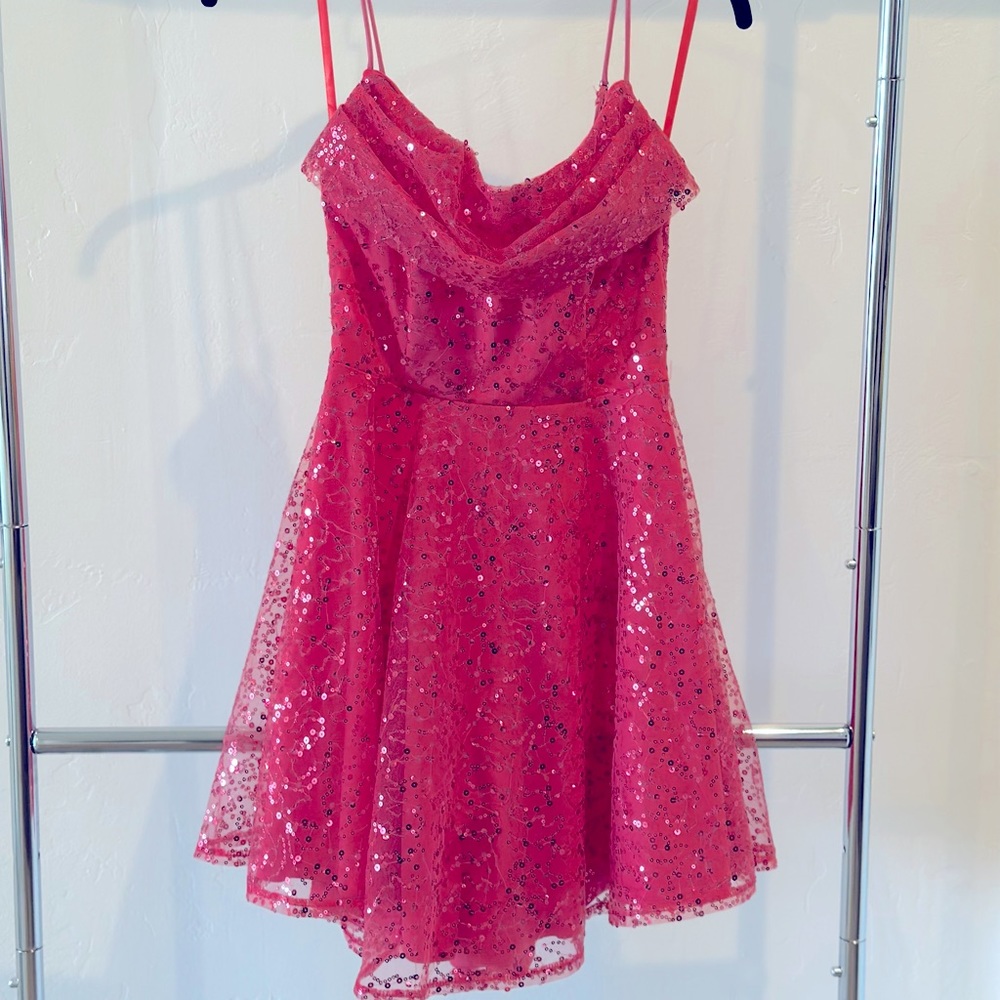 BRAND NEW Selfie dress size Medium. Perfect for a high school girl.